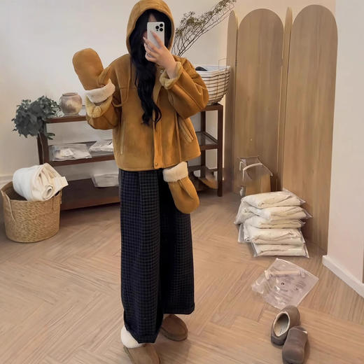 热卖中！！暖冬的氛围感神器❗ 新品慵懒裤子❄❗ 【羊毛休闲加绒格子裤】韩国东大门爆款时装版！穿上身就是满满的松弛感❗随便搭配简约款小上衣就很高级 商品图3