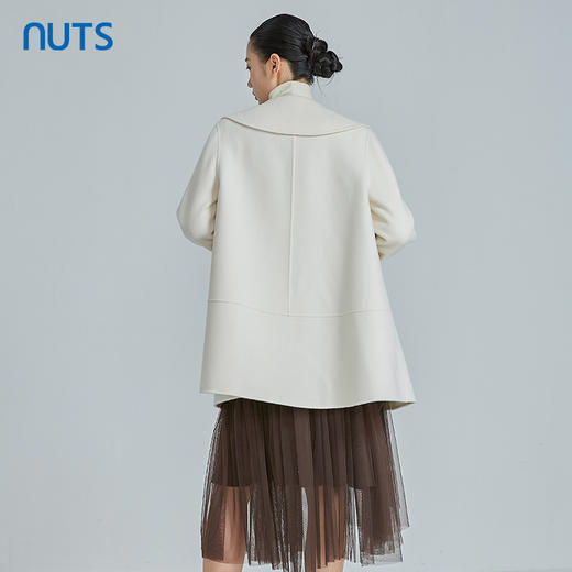 NUTS白色百搭减龄气质娃娃领手工呢料中外套女241155126 商品图4