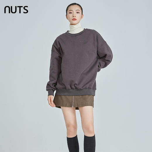 NUTS冬季新品时尚宽松遮肉纯色慵懒长袖T恤女241023159B 商品图2