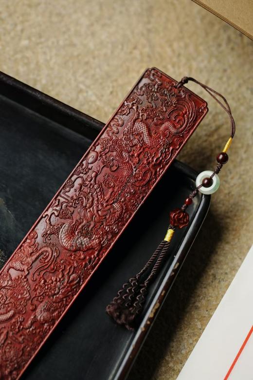 龙腾四海°小叶紫檀浮雕书签 商品图1