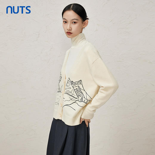 NUTS冬季新品百搭通勤杏色V领开衫时尚保暖毛织中外套女343052062 商品图1