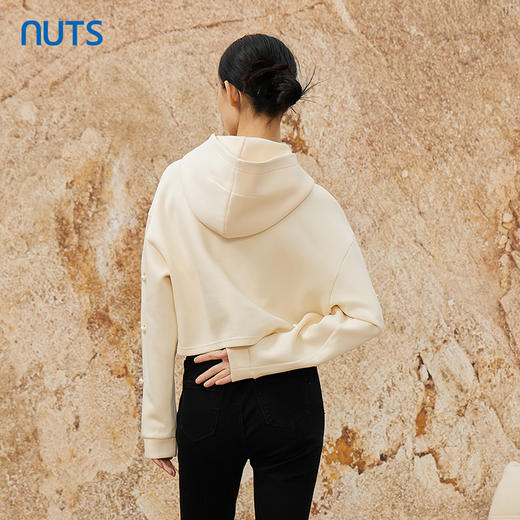 NUTS休闲简约气质通勤短款百搭宽松连帽卫衣女341021108 商品图4