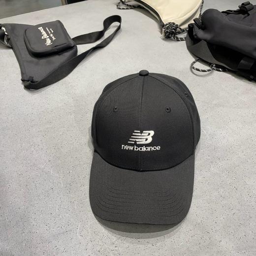 【云粉节】  【新品】7楼 NewBalance棒球帽吊牌价：249元 商品图0