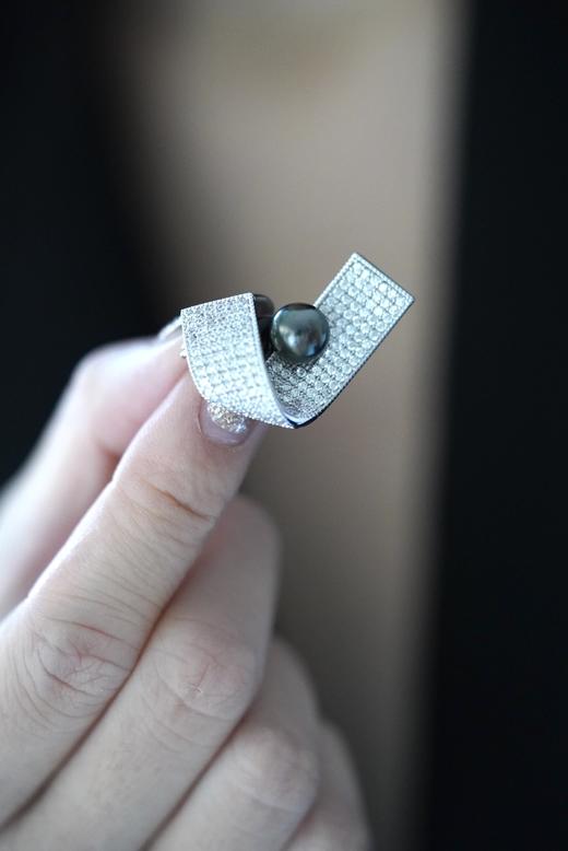 大溪地胸花「雅」 商品图0