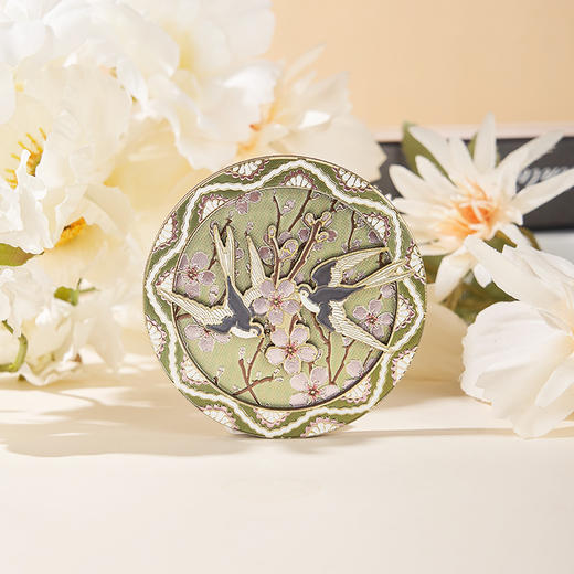 V&A博物馆 沃尔特克兰系列杏林春燕 百合茛苕 木质银箔冰箱贴 商品图2