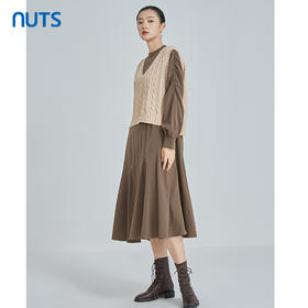 NUTS秋冬款复古气质宽松设计感森女系长袖连衣裙两件套241103039B