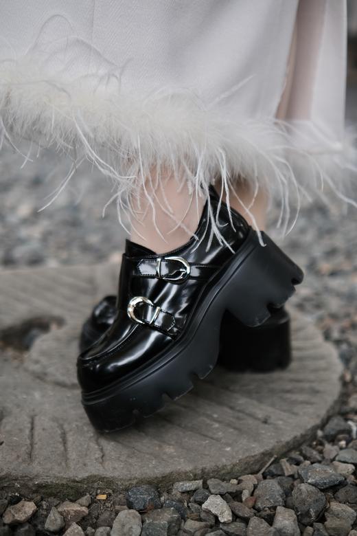 时尚穿搭利器~7.5cm增高时髦松糕乐福鞋！橡胶发泡大底上脚防滑超轻盈！加绒不加绒双版本可选！类平底走感轻松增高 开边珠胎牛皮质感chao绝！四季款美鞋！ 商品图4