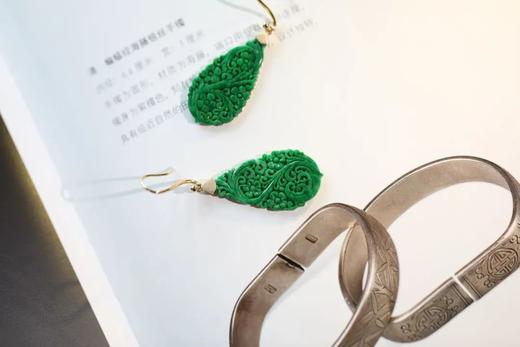 绿如意和绸缎金 ｜干青黄金耳钩 商品图4