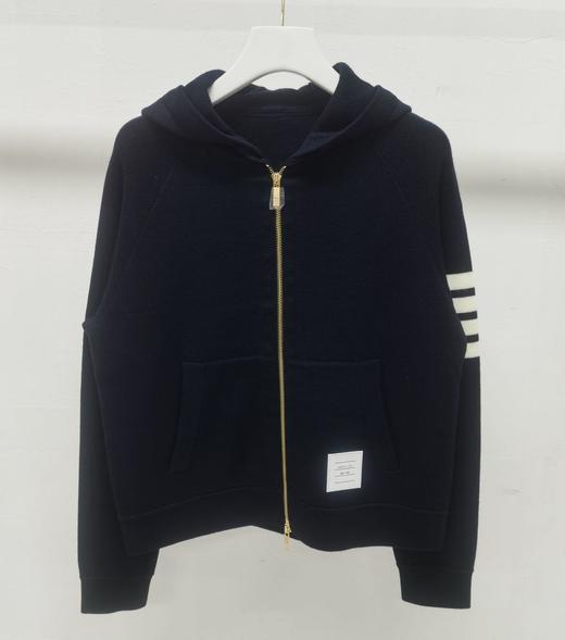 带帽左袖四杠羊毛拉链外套 9521010076 商品图3