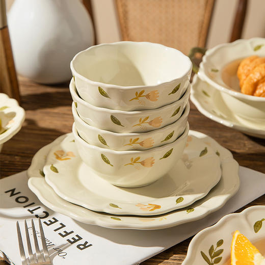 摩登主妇 桔梗特别好看的饭碗家用2024新款盘子碗具小碗釉下彩餐具 商品图1