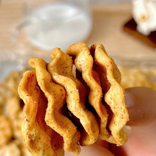 黑麦小石子饼【下单赠2袋】| 特色石烹工艺 黑麦含量≥20% 富含膳食纤维 0反式脂肪酸 麦香浓郁口感丰富 饼干 商品图2