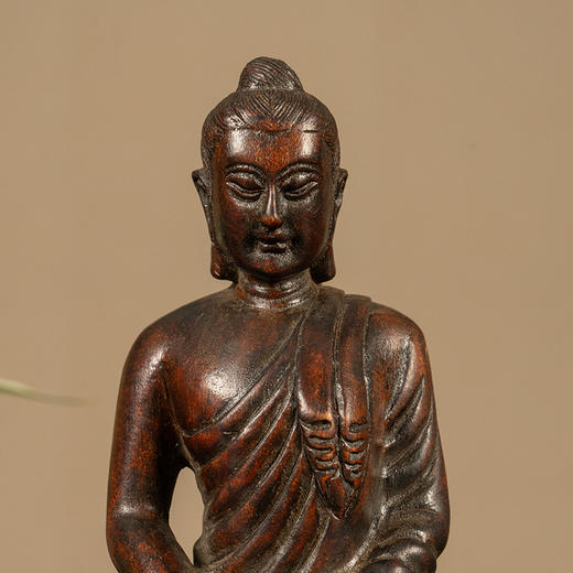 清 沉香木雕释迦摩尼佛像 商品图2