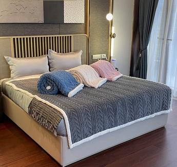 【满5件送盖毯一条】洁丽雅毛毯加厚冬季珊瑚绒披肩 100*120cm 商品图0