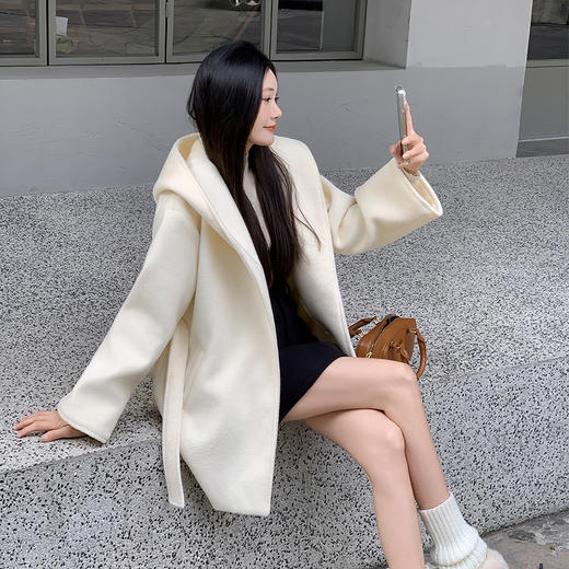 西遇短款白色大衣女秋季新款保暖气质简约设计感毛呢外套SS141159 商品图4