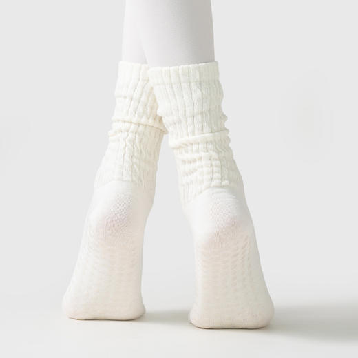 【5双起批，10双以上包邮】新品春秋短筒瑜伽袜子专业防滑普拉提女士堆堆袜纯色运动袜跑步袜 商品图2