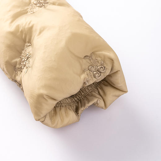 【MQD】女童冬季精致花朵刺绣小香风翻领羽绒服 商品图8