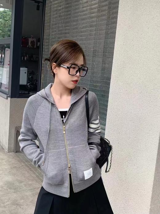 带帽左袖四杠羊毛拉链外套 9521010076 商品图2