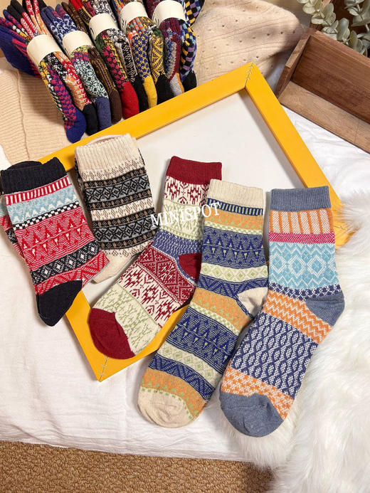 情侣款中长筒复古10双羊毛袜内含真羊毛成分 商品图2