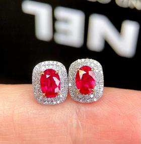 1.41ct刻面红宝石耳钉