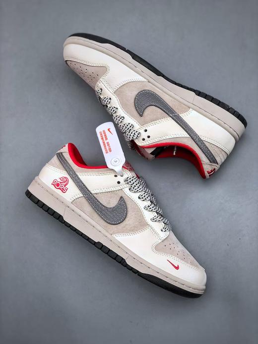 蛇年🐍限量发售！#蛇年先行者公司级 # SB Duck low“白灰蛇鳞高奢蛇年定制款” 商品图2