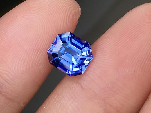 2.3ct刻面蓝宝石裸石 商品图2