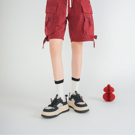 Safiya/索菲娅2025蛇年限定学院风中国结增高厚底休闲板鞋 SFD1112265 商品图6