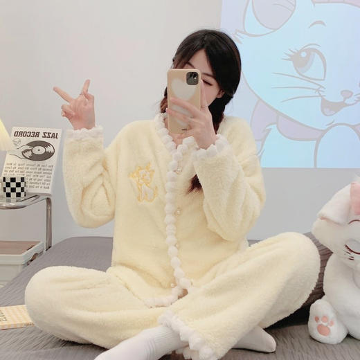 【双面加绒❗️刺绣法兰绒睡衣】冬季加绒加厚睡衣，胸前刺绣精致可爱，法兰绒家居服套装甜美可爱风女士睡衣 商品图2