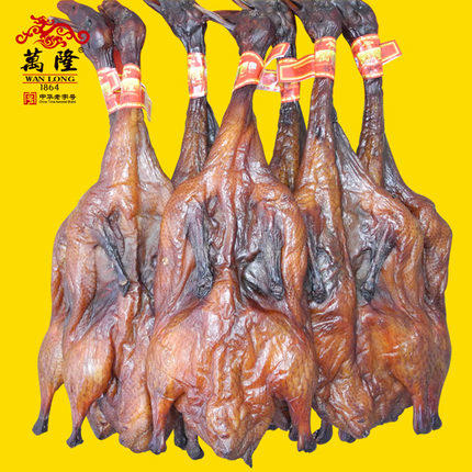 新鲜生产的万隆酱鸭2只 单独真空包装 百年历史 传统酱制手艺 好吃不贵 入手不亏600g左右/只 商品图2