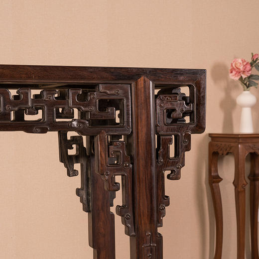 清 红木透雕拐子纹供案 商品图3