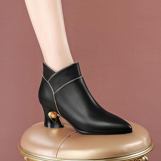【预售5天】粗跟短靴时尚拼色尖头显瘦马丁靴新款舒适侧拉链牛皮短筒单靴女JLD&A09 商品图0