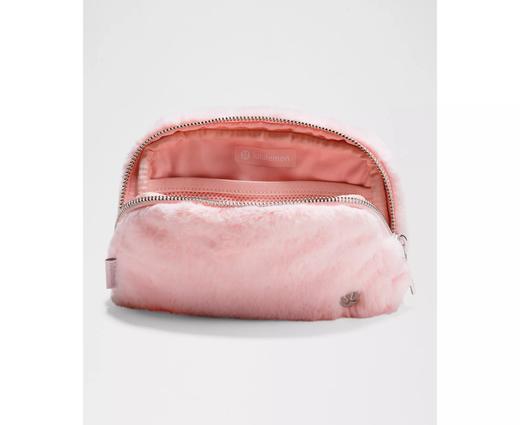 好折！Lululemon Everywhere 毛绒腰包胸包 三色可选 商品图1