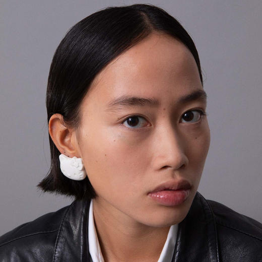 北京仓｜ANDRES GALLARDO-HELLO KITTY-50周年限量版 陶瓷 耳钉［西班牙设计师］ 商品图3