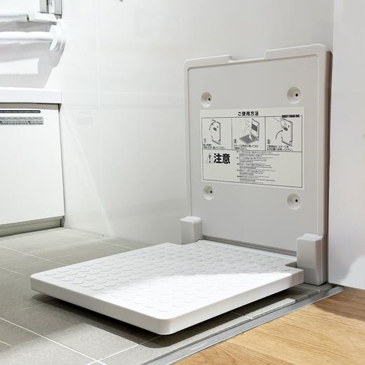 mommy's helper 日本进口服装店公共卫生间儿童女生换鞋试衣穿裤袜防滑踏步板 商品图2