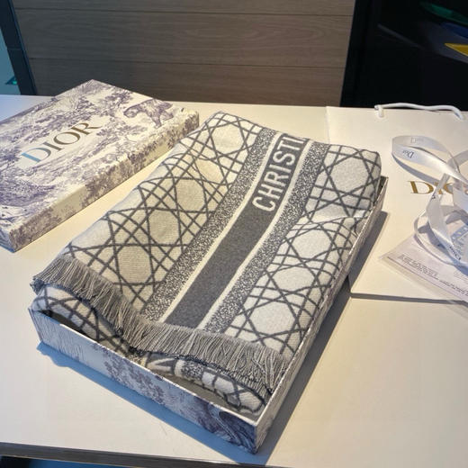 D家 大logo围巾（TL） 商品图1