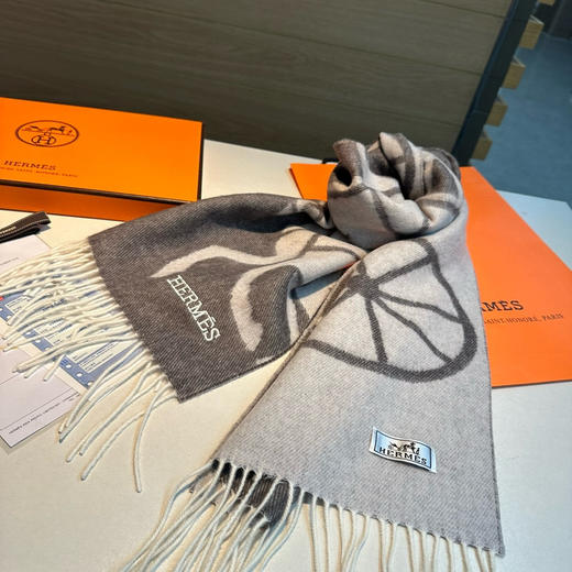 秋冬特惠💰260 爱马仕围巾重磅推荐 羊毛材质 非常保暖 商品图7