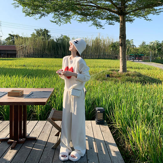 <曾小咸推荐>撞色爱心套头毛衣 日常179.99/件 立减90 秒杀89.99/件！！ 商品图4