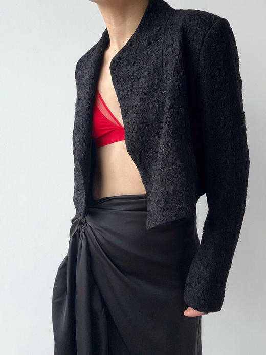 ranyepersonal｜blazer 提花肌理黑色短外套 [ 黑TOUCH24JA01-1 ] 商品图0