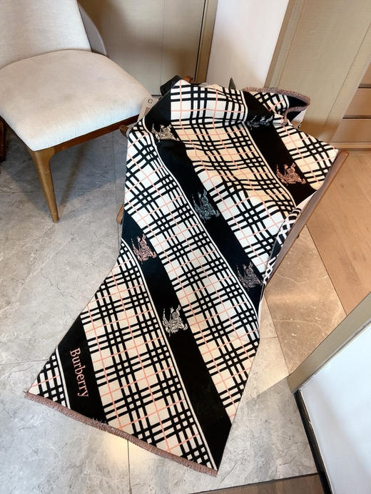 秋冬特惠💰150 巴宝莉围巾 女神及日常都非常好搭配的款 商品图7