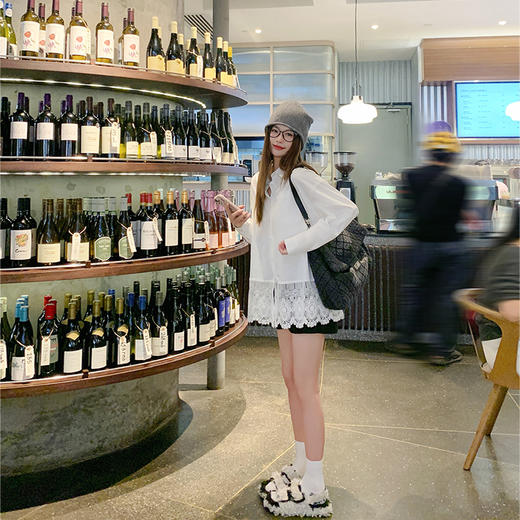【149元任选2件】现货！设计感蕾丝拼接下摆白色宽松衬衫 商品图2
