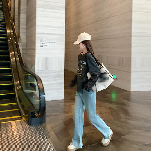 <曾小咸推荐>设计感假两件2色袖子拼接宽松T恤 商品图4