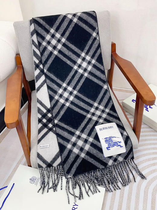 秋冬特惠💰260 巴宝莉格子围巾 商品图7