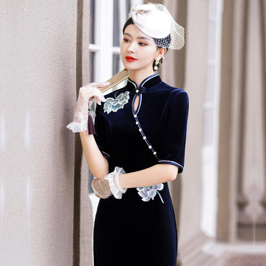 新款加长大码演出旗袍时尚年轻款新中式旗袍裙 商品图3