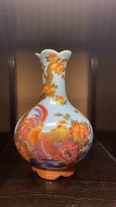 蓝地富贵大吉葵口赏瓶 商品图0