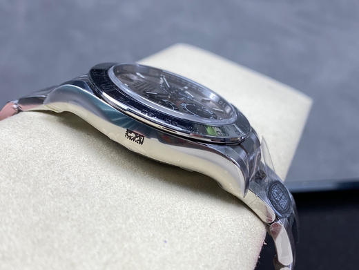 c厂126519白金水泥灰灰迪🔥🔥🔥Clean 2024灰迪 4131机芯 采用完全进口的904不锈钢
其他部分 字钉 夜光 做的也很好/ps:上面有讲到真品4131以后指针的管头更改为圆柱形❕ 商品图13