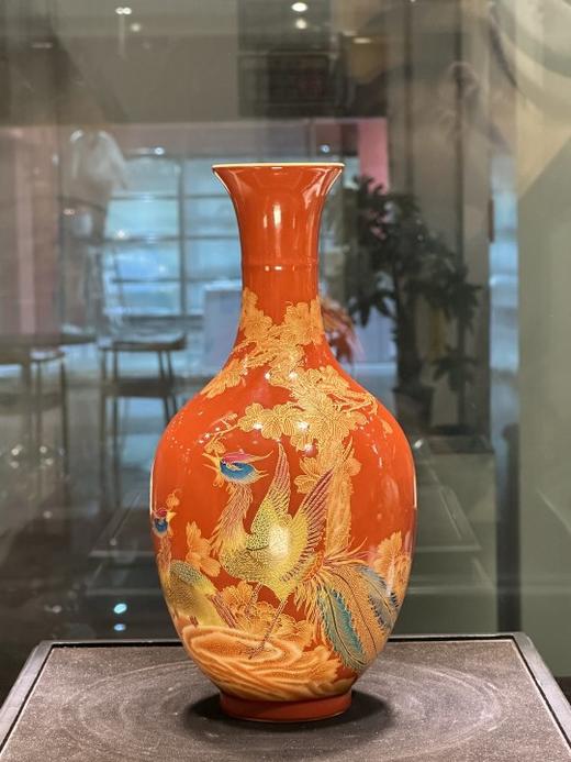 沙红鸾凤和鸣长颈瓶 商品图0