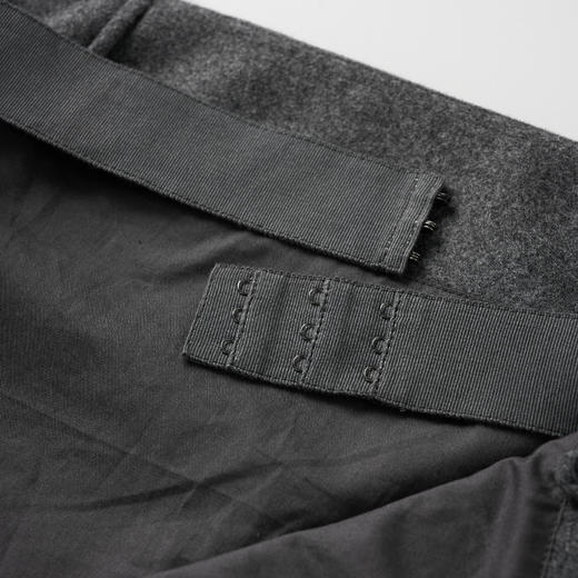 ROMI STUDIO“优雅格雷”山羊绒绵羊毛混纺吊带连衣裙 RW24WLG0015 商品图3