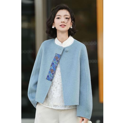 西子/【冬日来信】五彩鱼鳞纹双面穿高支澳毛短大衣/DYBH867 商品图2