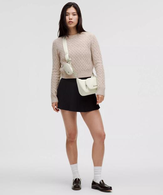 🉐🉐599到手 Prada 同款~新年开挂神包 Lululemon尼龙三合一 斜挎包 ,超轻 实用 前后都有口袋 ,大小尺寸非常完美 商品图11