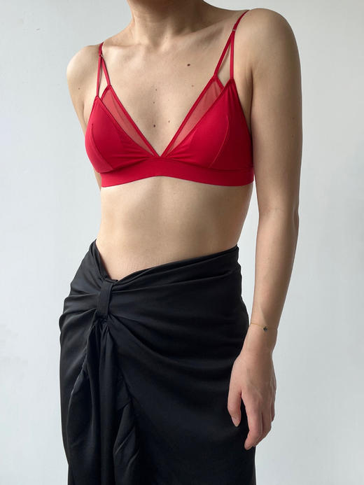 LOAM｜重塑 环保网纱三角杯  [ 水光白 / 夜幕黑 / 暖柔沙 / 晴空蓝 / 浓咖棕 ] 商品图0