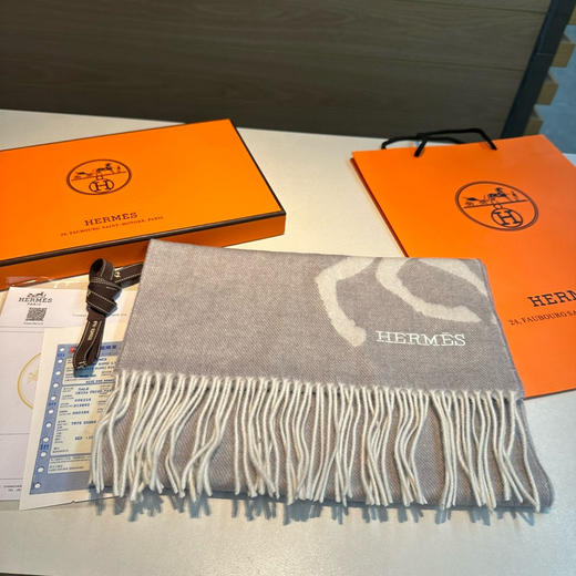 秋冬特惠💰260 爱马仕围巾重磅推荐 羊毛材质 非常保暖 商品图4
